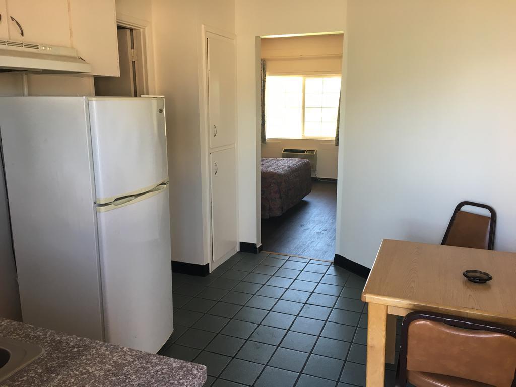Budget Inn Motel Woodburn Eksteriør bilde